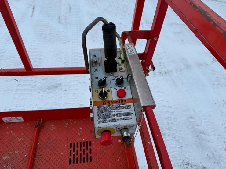 2017-skyjack-sj8841rt-image-39