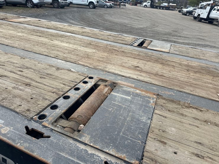 2023-landoll-455b-image-13