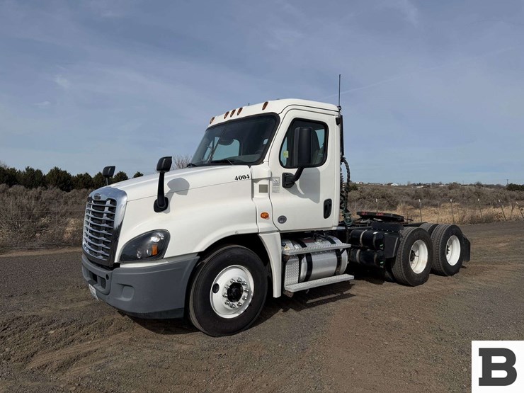 2017-freightliner-cascadia-125-image-1