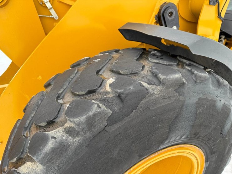 caterpillar-926m-image-11