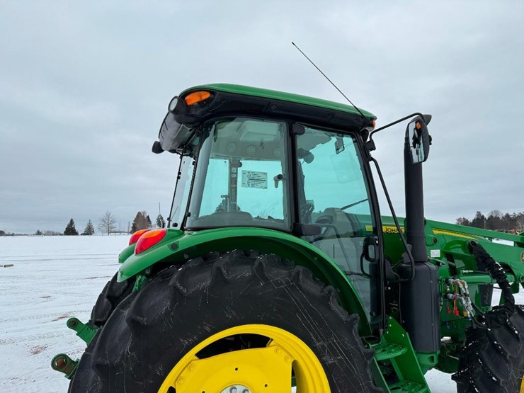 john-deere-6105e-image-23