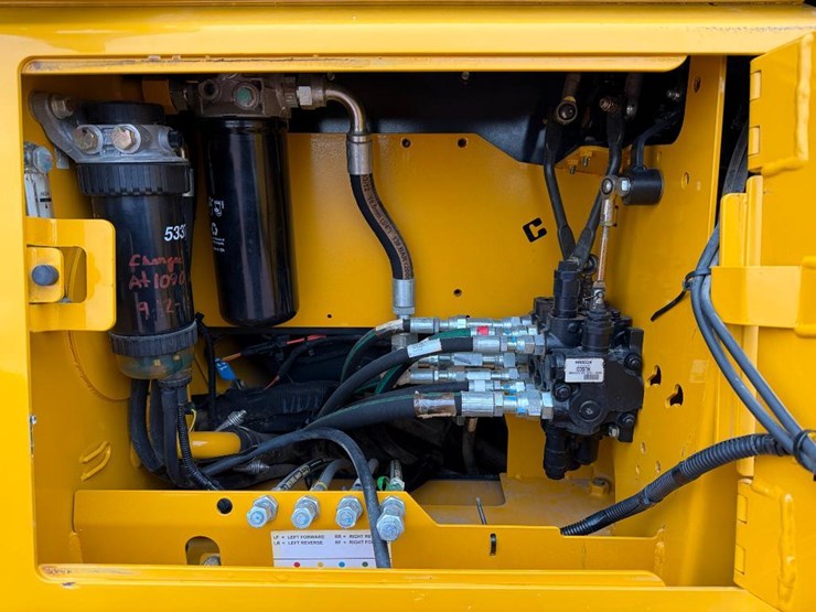 deere-450j-lt-image-32