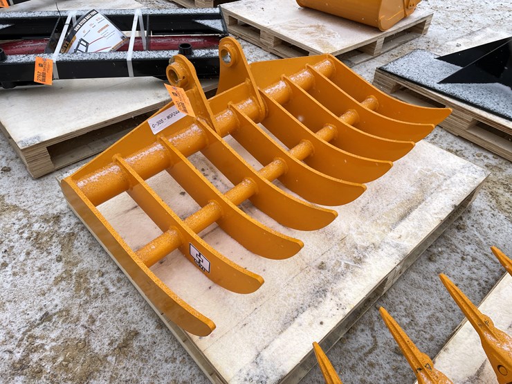 caterpillar-305-image-3