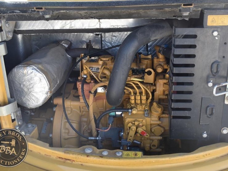2015-caterpillar-303e-cr-image-26