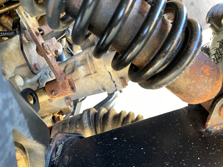 2009-john-deere-gator-image-40