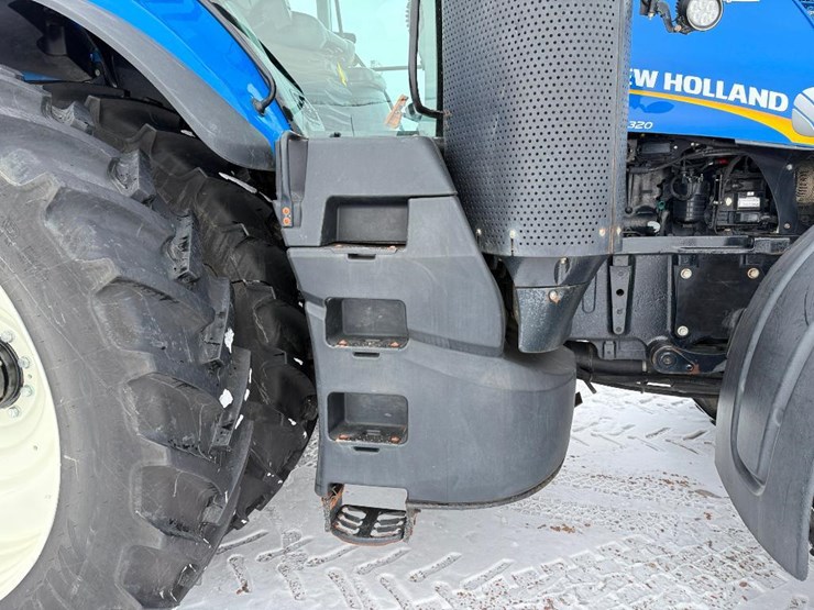 new-holland-t8.320-image-22