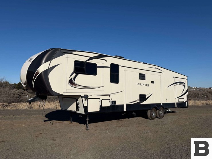 2018-keystone-sprinter-5th-wheel-trailer-image-1