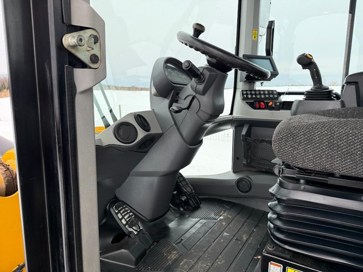 caterpillar-926m-image-62