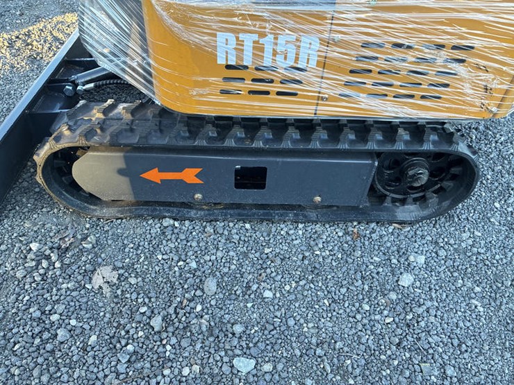 #115382-•-rt-15r-mini-excavator-image-4