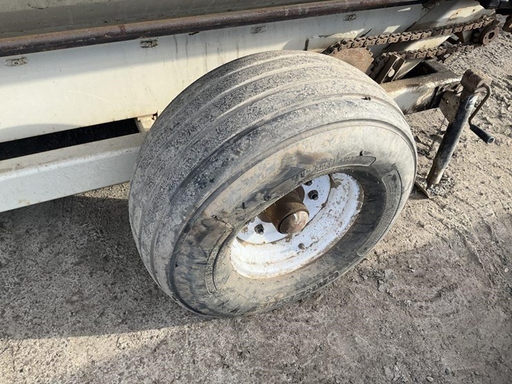 jackrabbit-wedge-13.5'x8'-hyd.-reservoir-cart-image-15