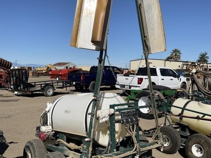 pbm-200g-poly-tank-pull-strip-sprayer,-20'-image-6