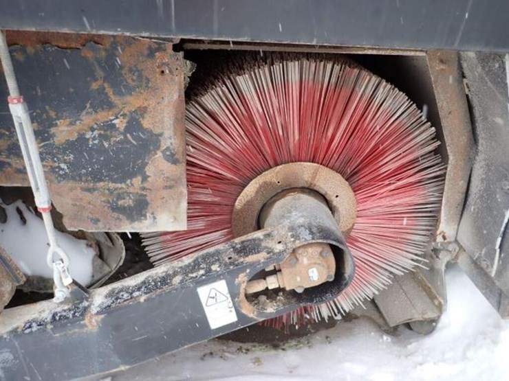 2002-gmc-7500-image-40