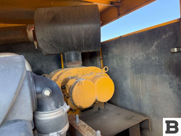 1998-butler-b-616-fdh-vac-trailer-image-17