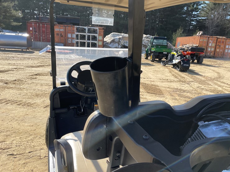 #204-•-2020-ez-go-rxv-electric-golf-cart-image-26