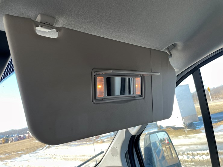 2019-ford-transit-image-73