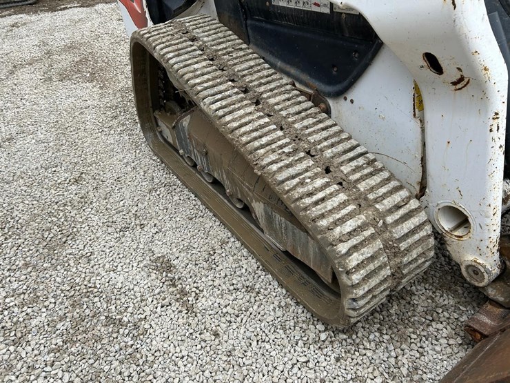 2020-bobcat-t76-image-12