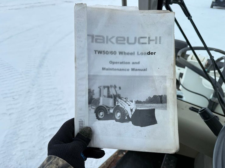 2013-takeuchi-tw50-image-55