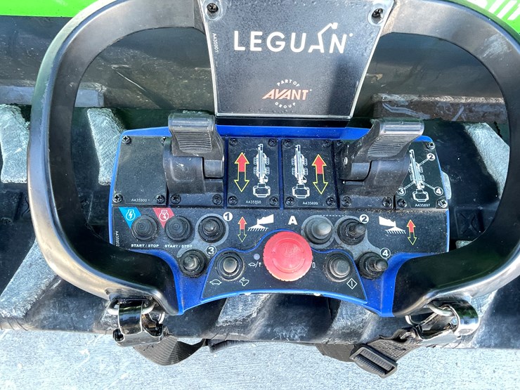 #103-•-2024-leguan-225-track-drive-articulating-boom-lift-image-25