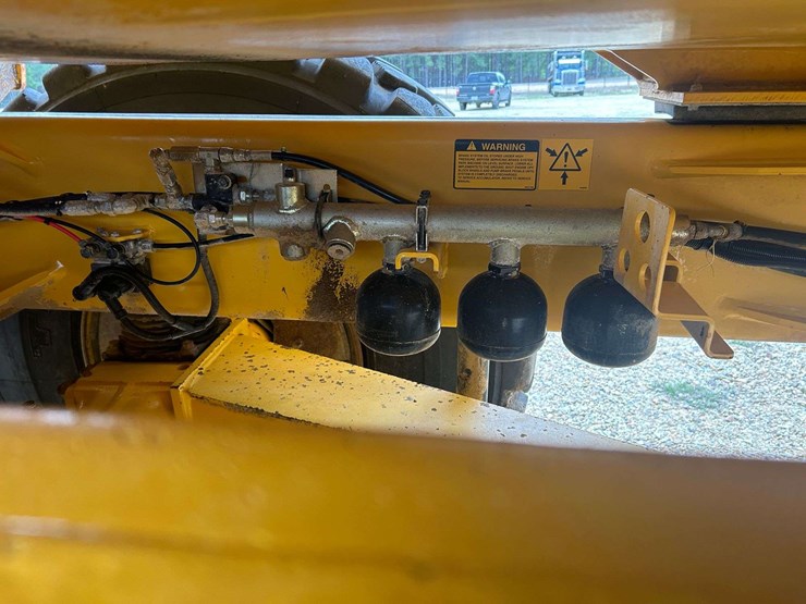 2005-volvo-a35d-image-44