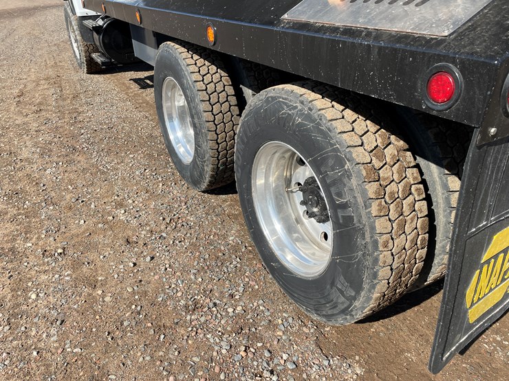 1990-ford-l8000-image-11