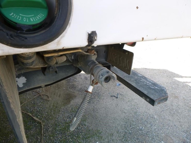 2011-ford-f550-image-29