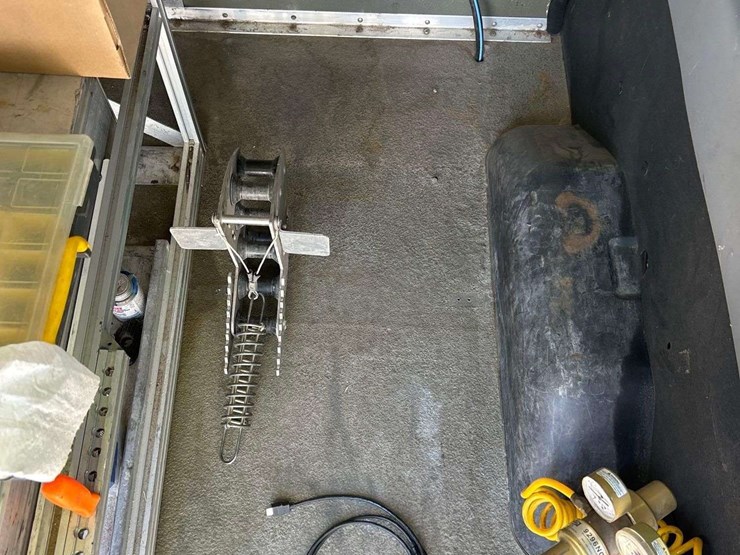 2015-ford-transit-image-41