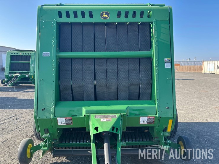 john-deere-561m-image-22