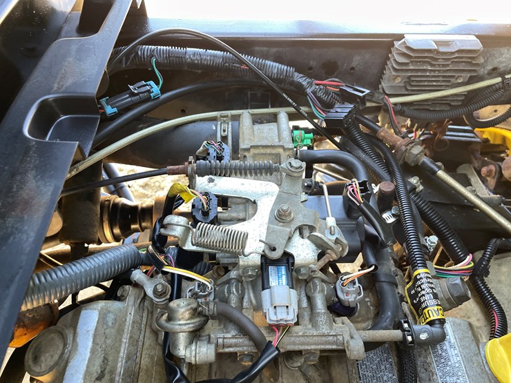 2009-john-deere-gator-image-43