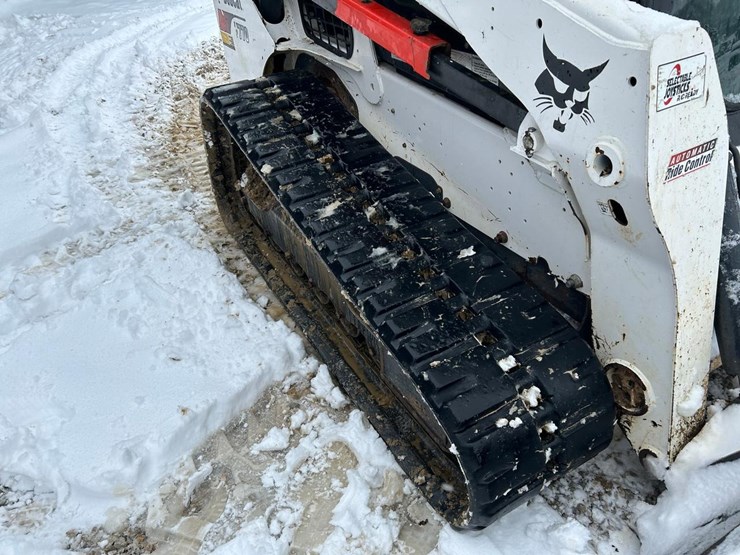 2021-bobcat-t770-image-12
