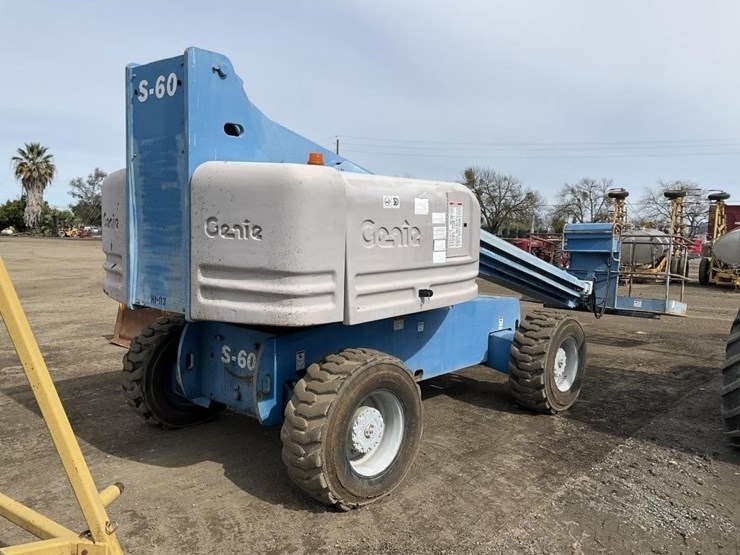genie-s-60-60'-s.p.-aerial-lift,-4wd,-diesel-image-5
