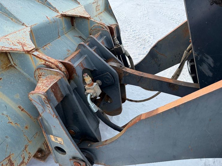 2011-komatsu-wa250pz-6-image-44