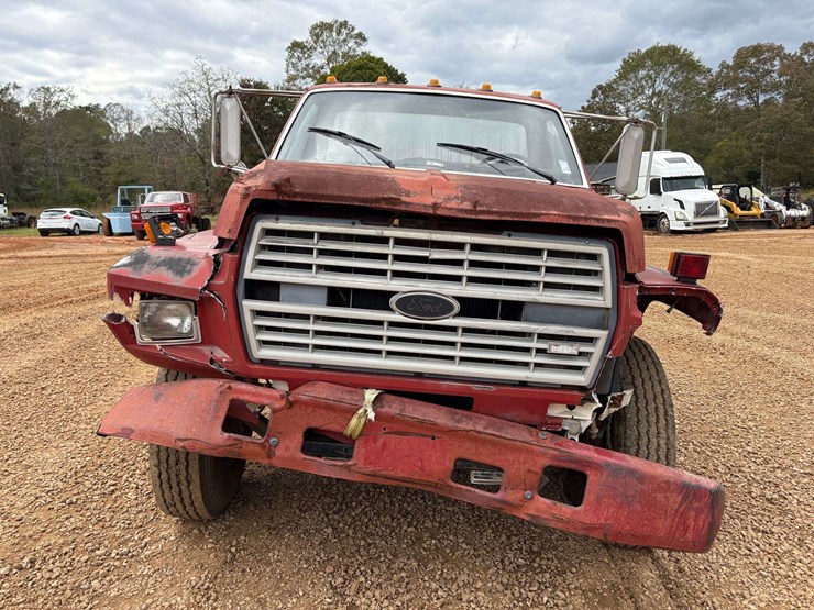 1985-ford-f700-image-5