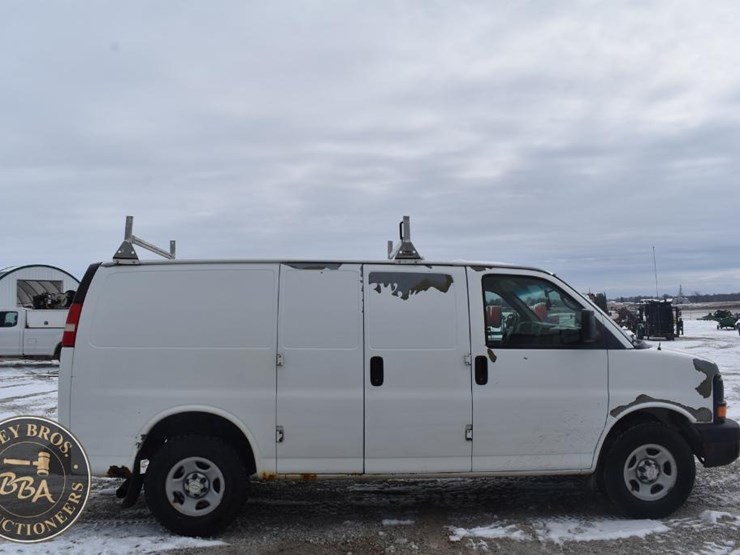 2008-chevrolet-express-1500-image-18