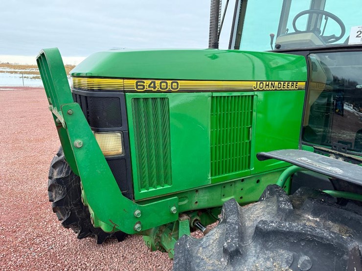 john-deere-6400-image-24
