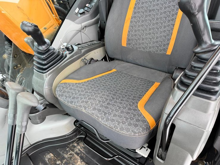 case-cx145dsr-image-55