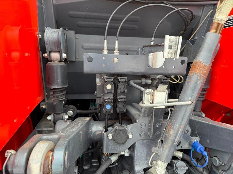 kubota-m7-151-image-46