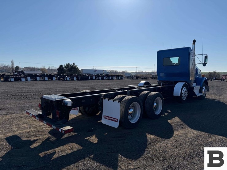 2015-kenworth-t800-image-5