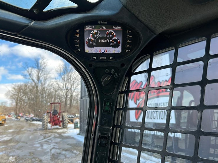 2018-bobcat-s650-image-24