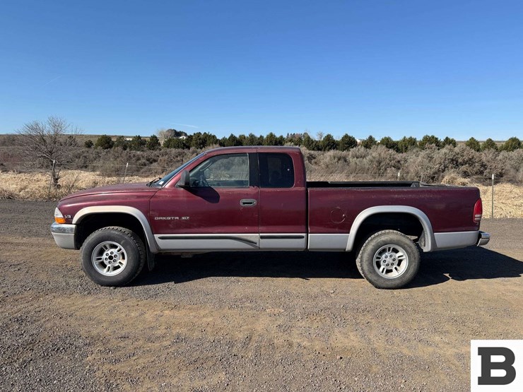 2000-dodge-dakota-image-2