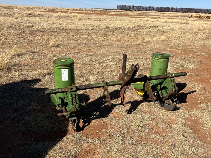 john-deere-2-image-1