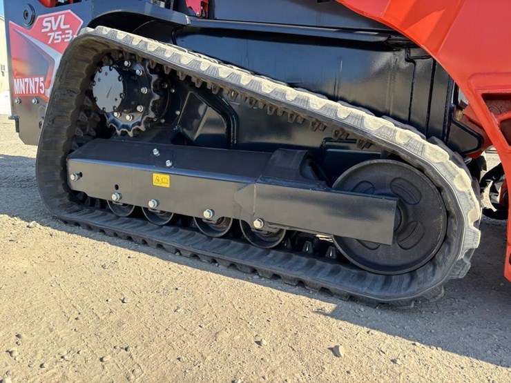 2024-kubota-svl75-3-image-18