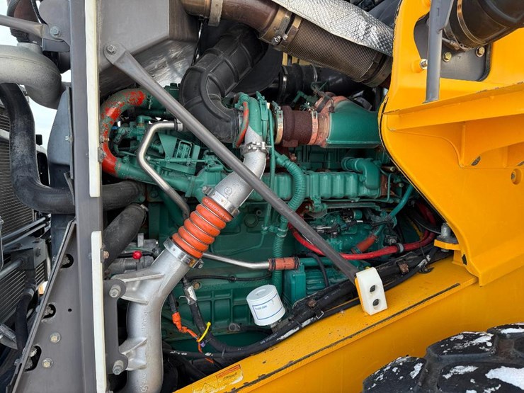 2015-volvo-l90g-image-52