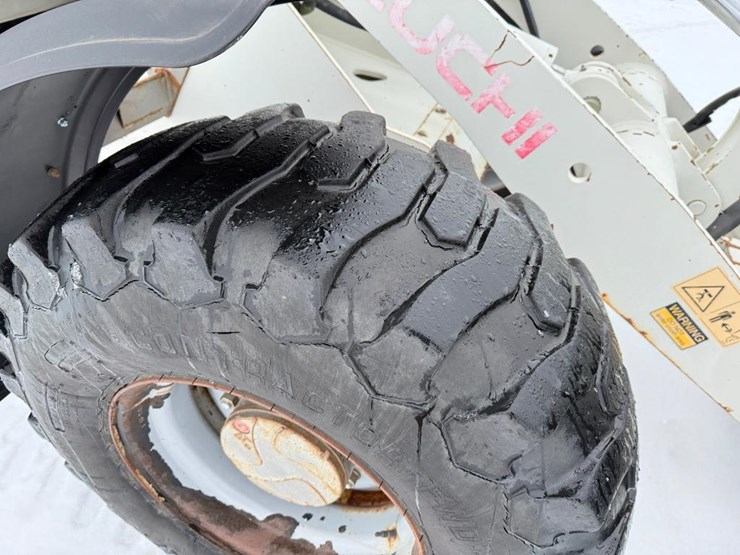 2013-takeuchi-tw50-image-12