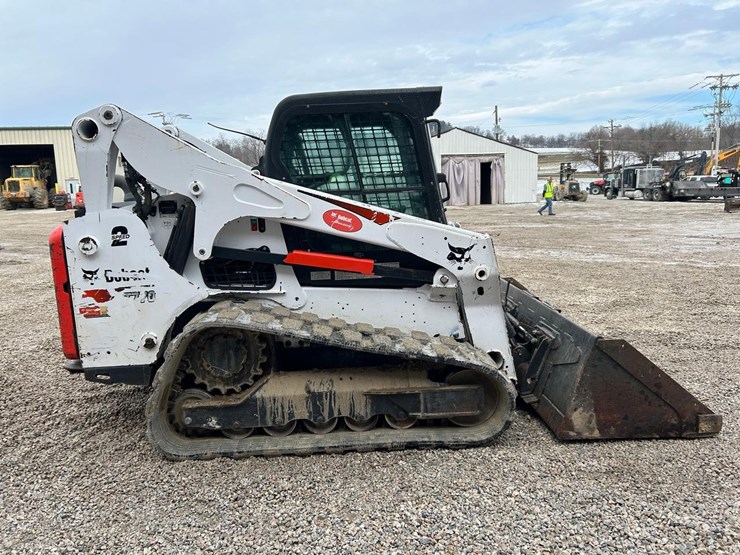 2021-bobcat-t770-image-5