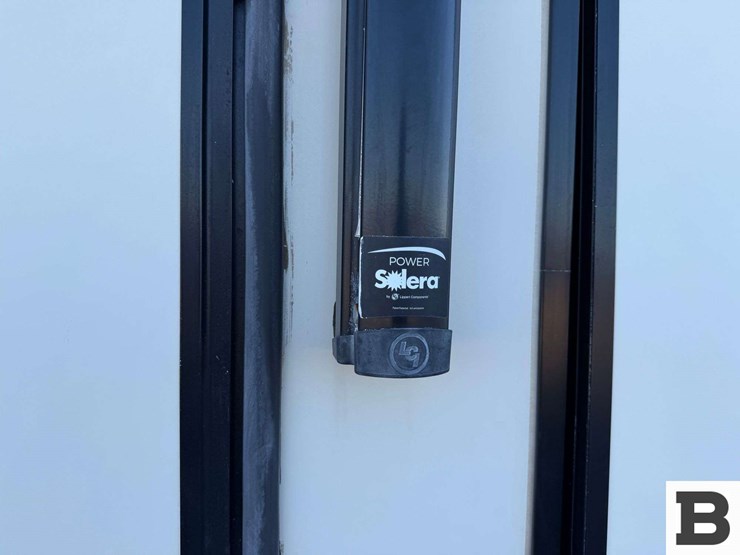 2018-keystone-sprinter-5th-wheel-trailer-image-30