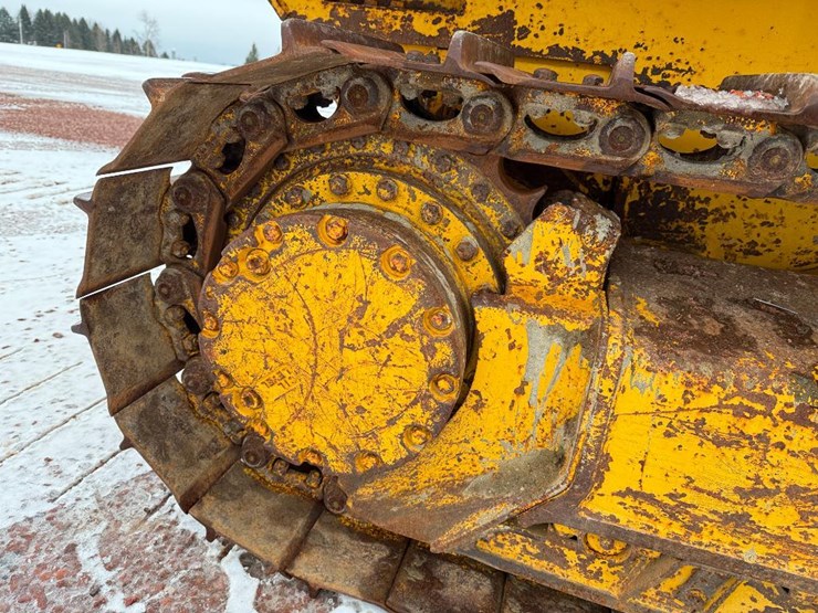 komatsu-d37ex-21-image-18