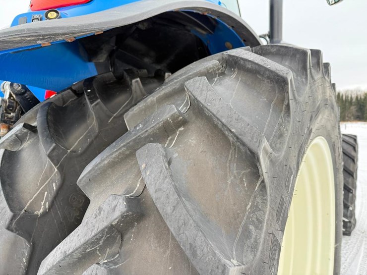 new-holland-t8.320-image-10