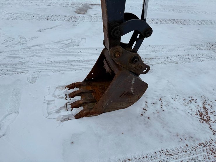 2018-deere-35g-image-36