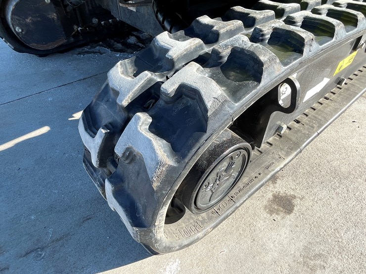 2022-bobcat-e20-image-37