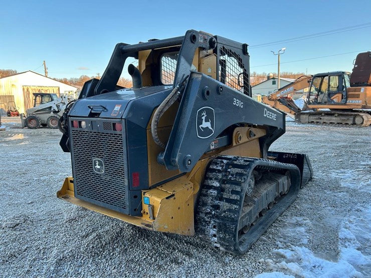 2022-deere-331g-image-4
